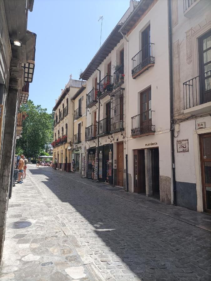 グラナダAndalusian Daydream At The Foot Of The Alhambra !アパートメント エクステリア 写真